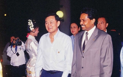Saman Sarathchandra greets the Prime Minister of Thailand – H.E. Thaksin Shinawatra