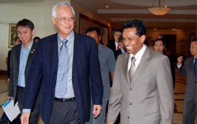 “ A Joyful moment” Saman Sarathchandra welcomes Senior Minister of the Republic of Singapore Mr. Goh Chok Tong