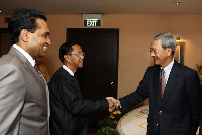 Chairman Dr. Lee Boon Yang welcomes H.E. Mr. Myint Swe